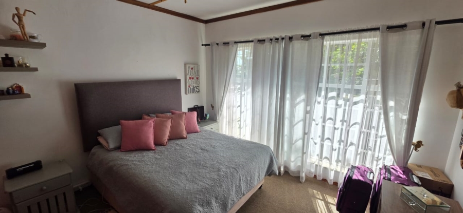 5 Bedroom Property for Sale in Wilkoppies North West